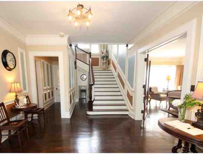 One Night at Leonard at Logan House B&B