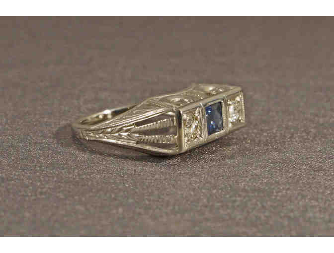 Stunning Art Deco 18K White Gold Sapphire & Diamond Ring