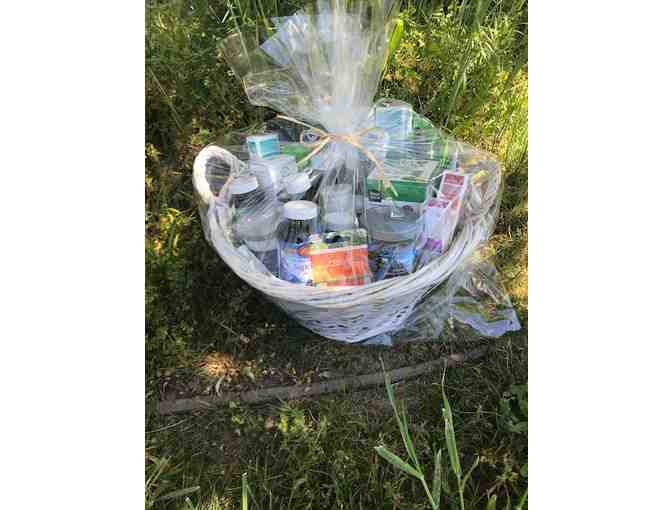 Abundant Natural Health and Beauty gift basket - Photo 1