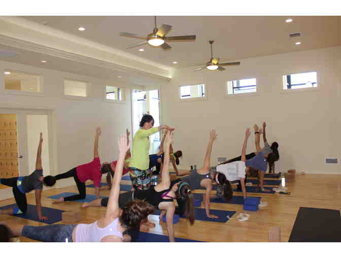 A Newcomer Pass at Artemis Yoga Studio