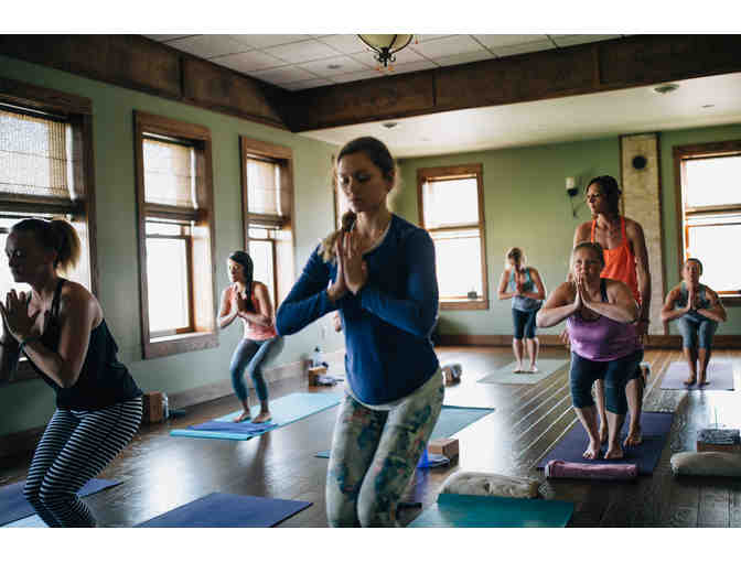 Off the Mat Yoga Studio Mat and Gift Card