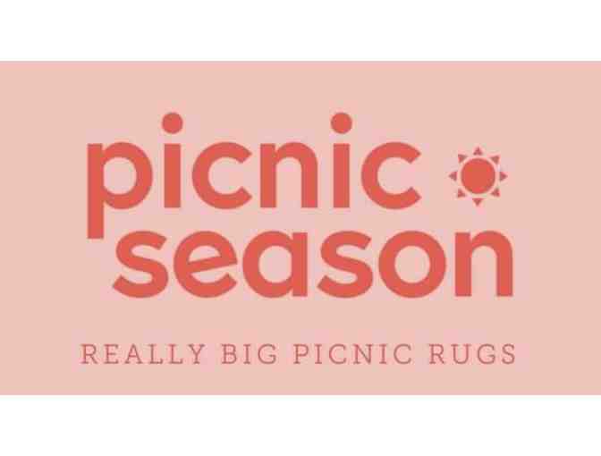 Picnic Season Rug and Carry Bag.