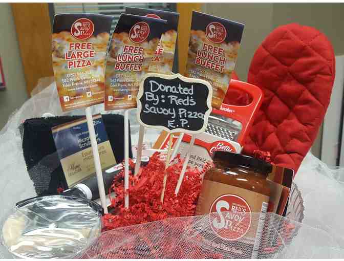 Red's Savoy Pizza Basket