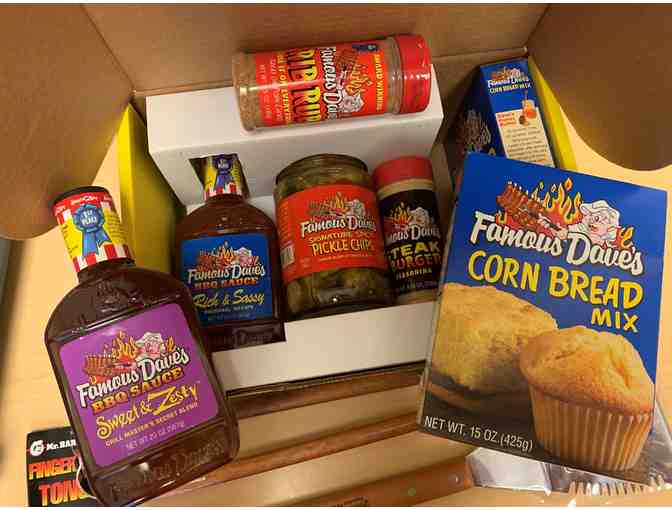 Famous Dave's - 9lb Variety Pack and Utensils