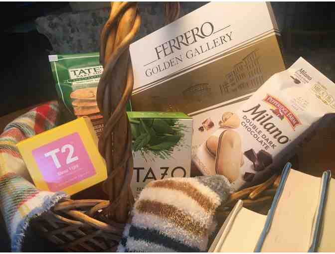 Reader's Dream Book Basket