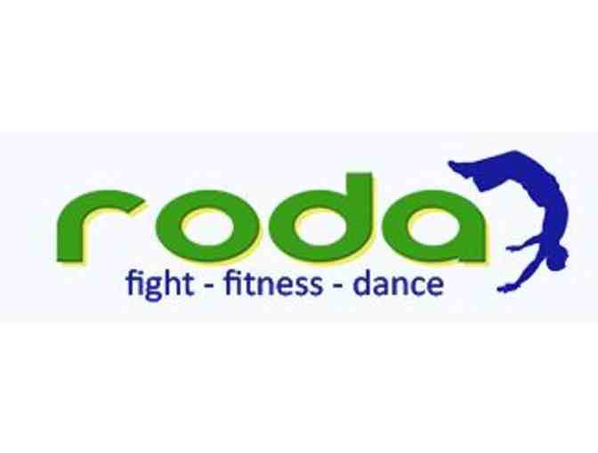 Four Adult Capoeira, Dance, or Fitness Classes at Roda Movements