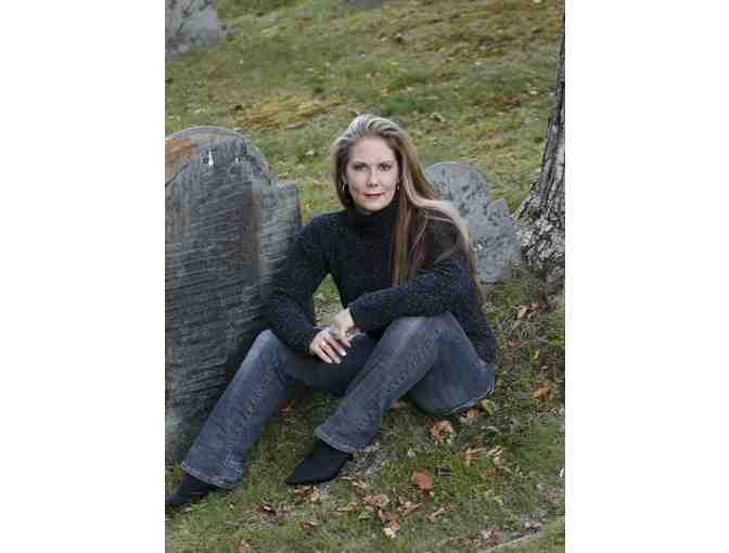 Ghost Hunting Experience in the Museum with Shannon Sylvia of Ghost Hunters International