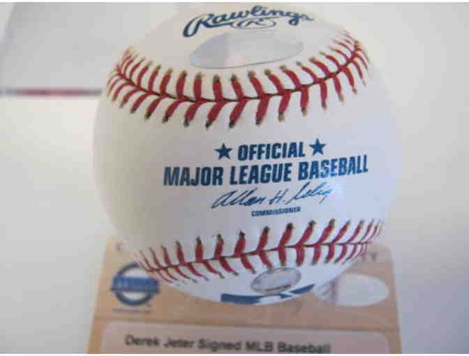 Authentic, Signed MLB Derek Jeter Baseball with case and paperwork