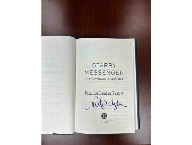 Neil deGrasse Tyson Signed Book: Starry Messenger Cosmic Perspectives on Civilization