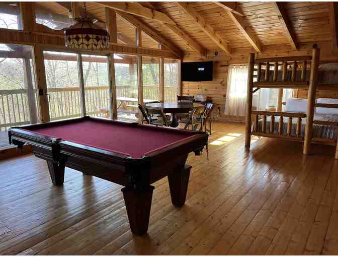 Red River Gorge Weekday Getaway for 3 Nights for 10 People