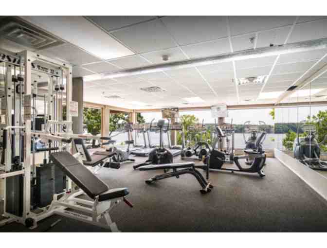 1 Night Stay - The Lodge of Four Seasons