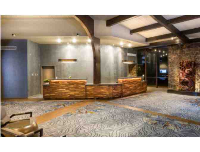 1 Night Stay - The Lodge of Four Seasons