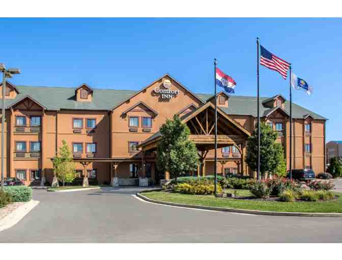 1 Night Stay at Fort Wood Hotels for 2 Adults - Photo 4