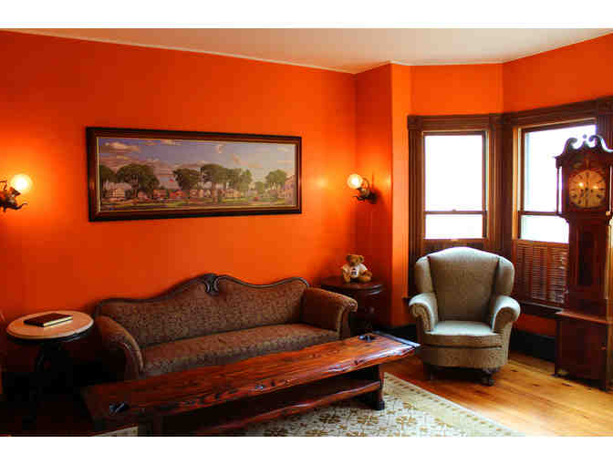 A Weekend Getaway for 2 in Shelburne, VT