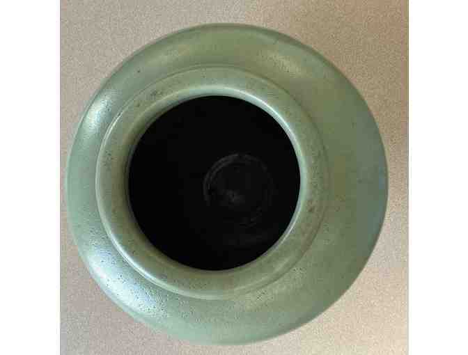 Green Classic Vase - Photo 2
