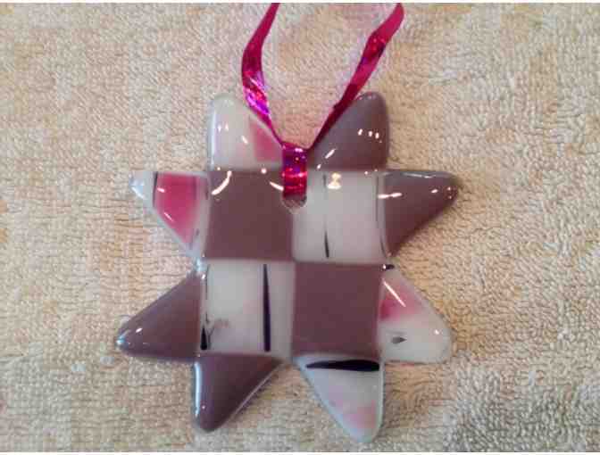 'Fused Glass' Handmade Quilted Star - Photo 1