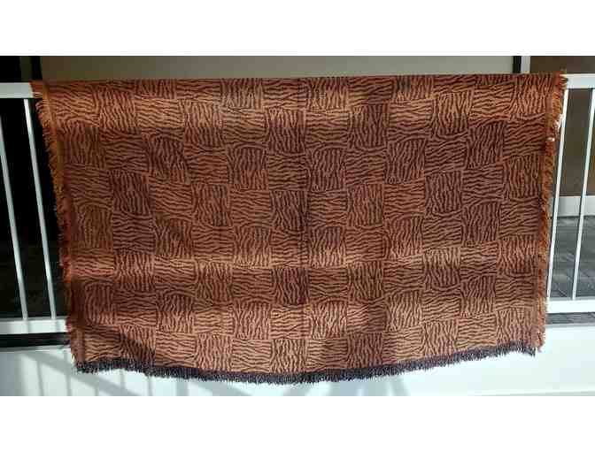 Textillery Weavers: Brown Patterned Jacquard Chenille Throw