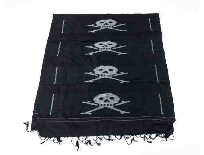 Family of Four Treasure Hunt Cruise with Boomerang Pirate Ship and Thai Skull Scarf
