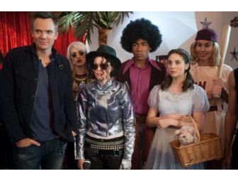 Behind the Scenes Set Visit to 'Community' - NBC's Hit Comedy Series
