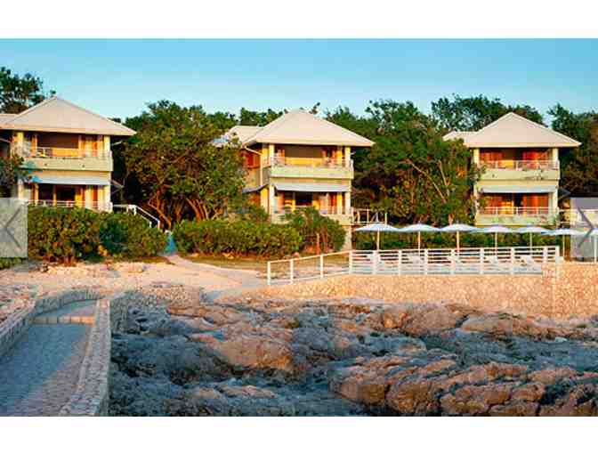 Seven night stay at Hide Awhile Villas