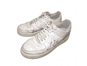 Extra's Mario Lopez's Nike Air