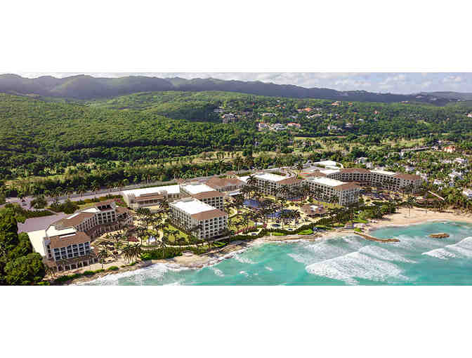 Jamaica All Inclusive Resorts 5-Night Stay with Airfare for 2