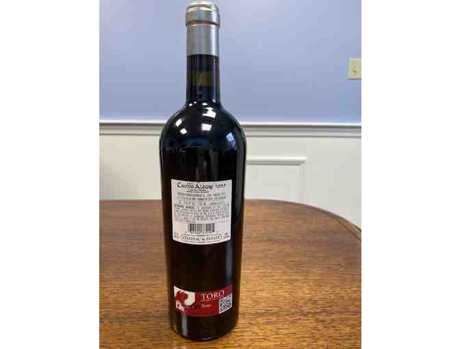 A bottle of 2011 Campo Alegre Wine - bottle 1/2