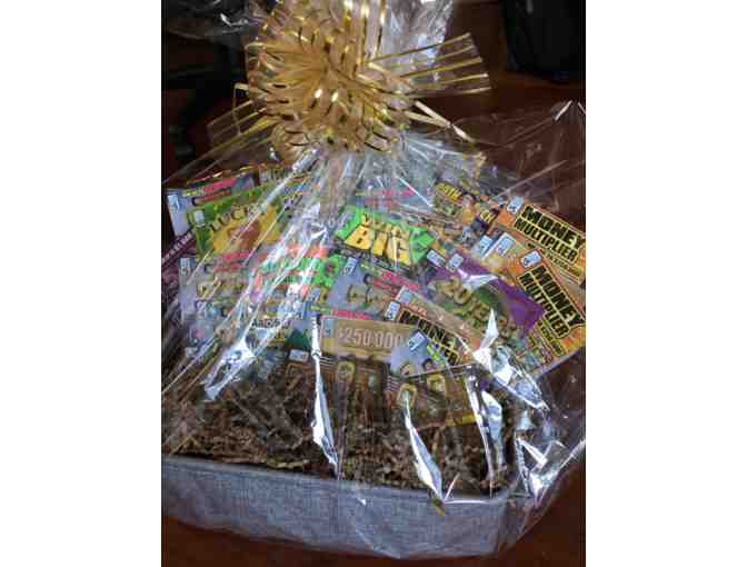 Sixth Grade Basket (Room 212 Ms. Pagels): Lottery basket