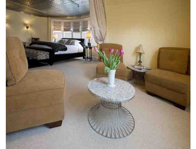 $30 Gift Certificate to Barncastle