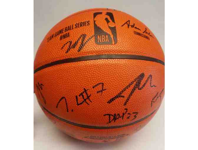 2018-2019 Team Autographed Nuggets Basketball