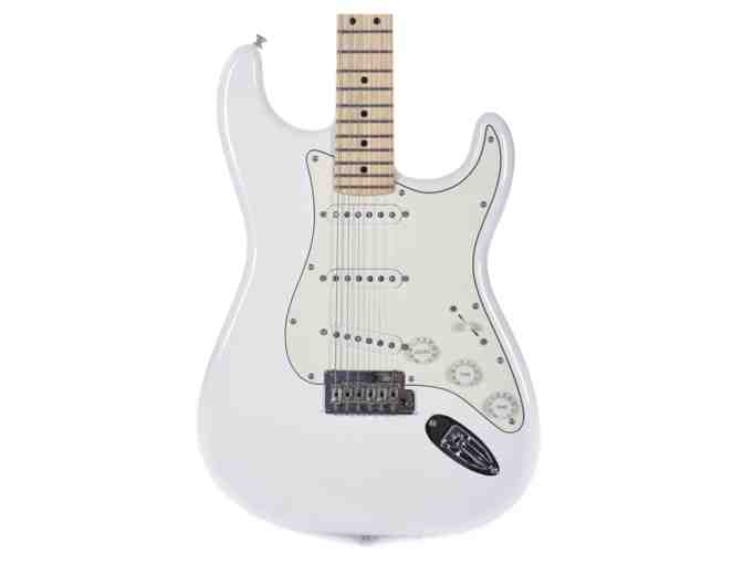 Fender Player Stratocaster: Option to be Signed by Tom Morello