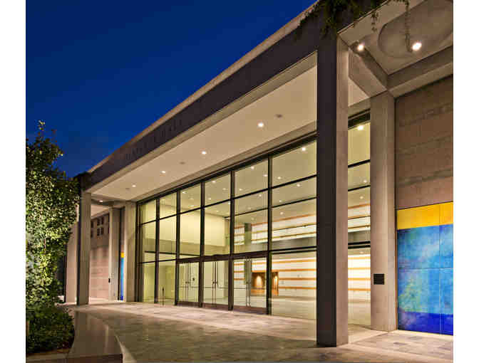 Skirball Cultural Center - Member-For-A-Day Pass (2 Adults + 4 Children Under 18)