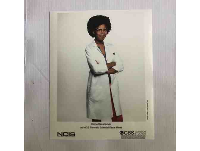 NCIS Script Signed by Entire Cast Plus SWAG