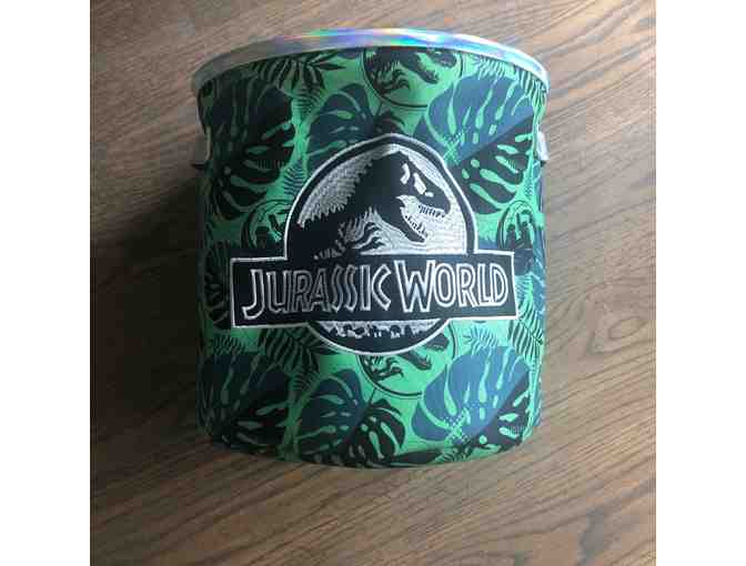 Jurassic Park Clothing & DVD Set
