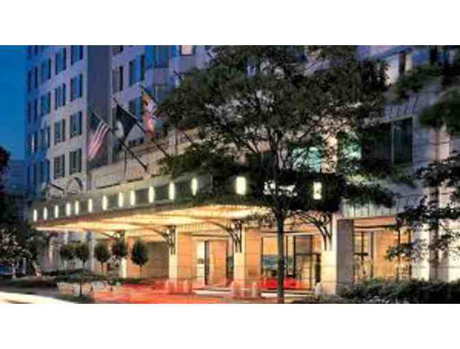 A 'Monumental' Trip for Two to Washington, DC