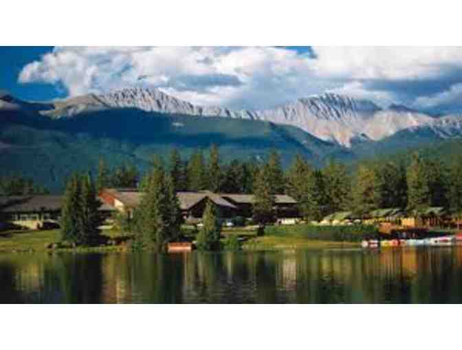 Escape to the Exceptional Grandeur of Alberta, Canada