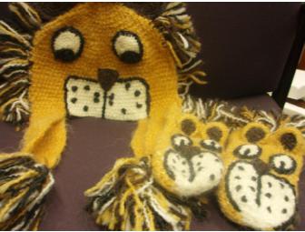 Lion Hat & Mittens for kids from the Fair Trade Cottage Industry