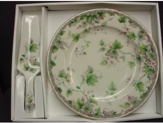 Flower print glass cake dish with matching cake cutter