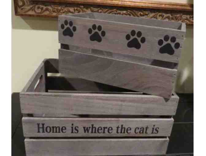 2 wooden toy crates - Home is where the cat is and paw prints - Photo 1