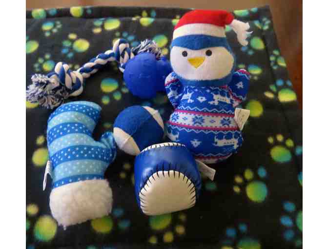 Bed, Blankie, and Holiday Toys for your Dog - Photo 2
