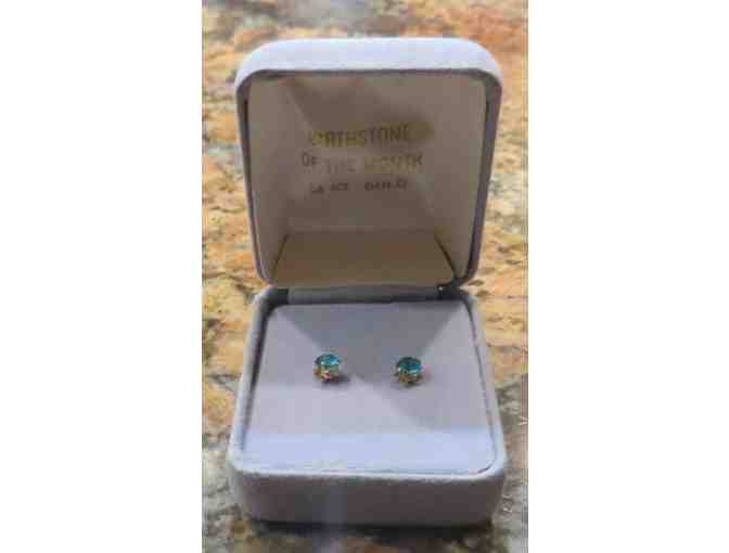 Emerald Birthstone stud earrings 14K