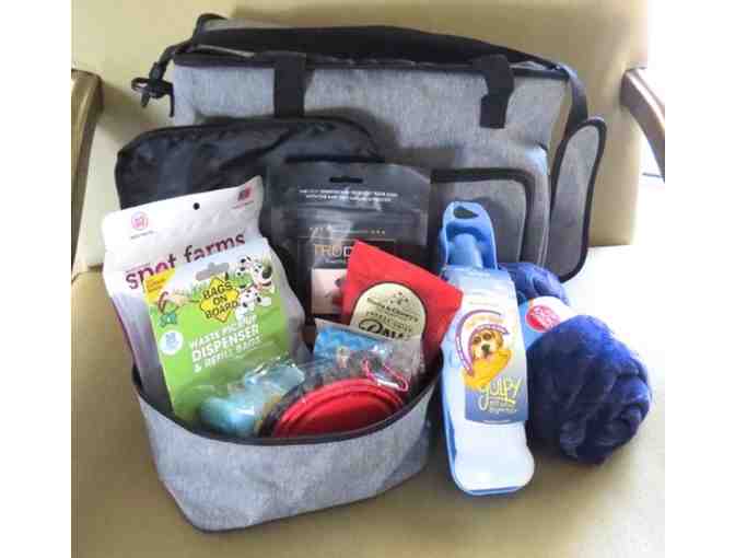 Pet Travel Bag with 2 Food Carriers and 2 Collapsible Bowls plus bonus treats!!!