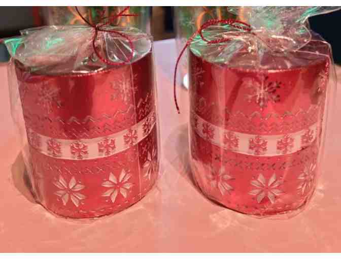 Plastic Let It Snow Tumbler and 2 holiday candles