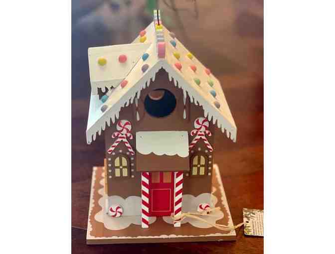 Gingerbread style bird house
