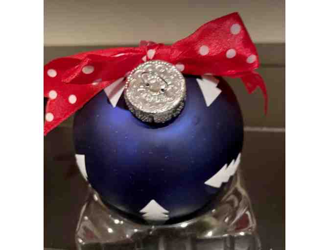 Glass handpainted Santa ornament