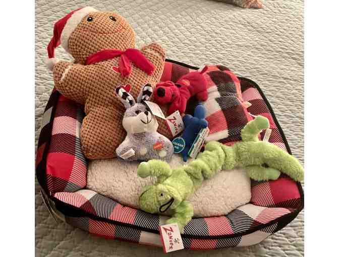 Merry and Bright Red Plaid Pet Bed, and Blanket, Gift Package