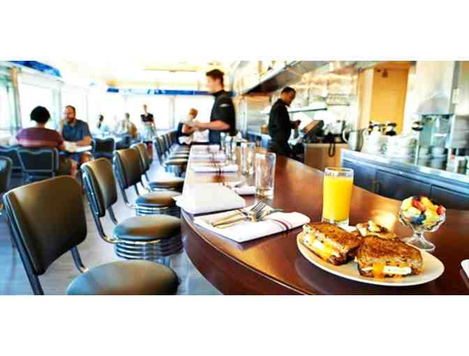 Lunch with Councilor-elect Melissa Yasinow at the Katz Club Diner