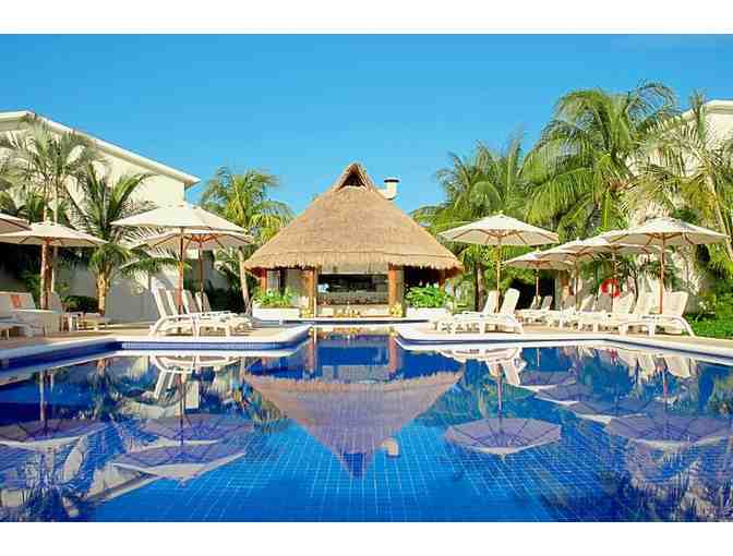 5 Day/4 Night Cancun Mexico at Laguna Suites Golf or Ocean Spa Hotel