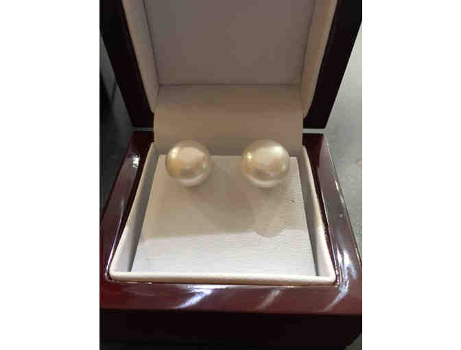 Byzantine Jewelry: Freshwater Pearl Rope and Freshwater Cultured Button Pearl Earrings