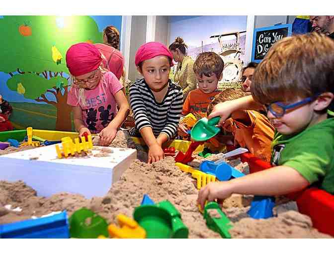 Santa Cruz Children's Museum of Discovery: Family Fun Membership
